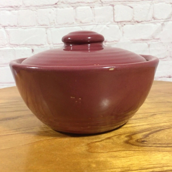 Vintage Bauer Ringware Cranberry Ceramic Soup Chowder Chili Handled Crock Bowl - Picture 2 of 9
